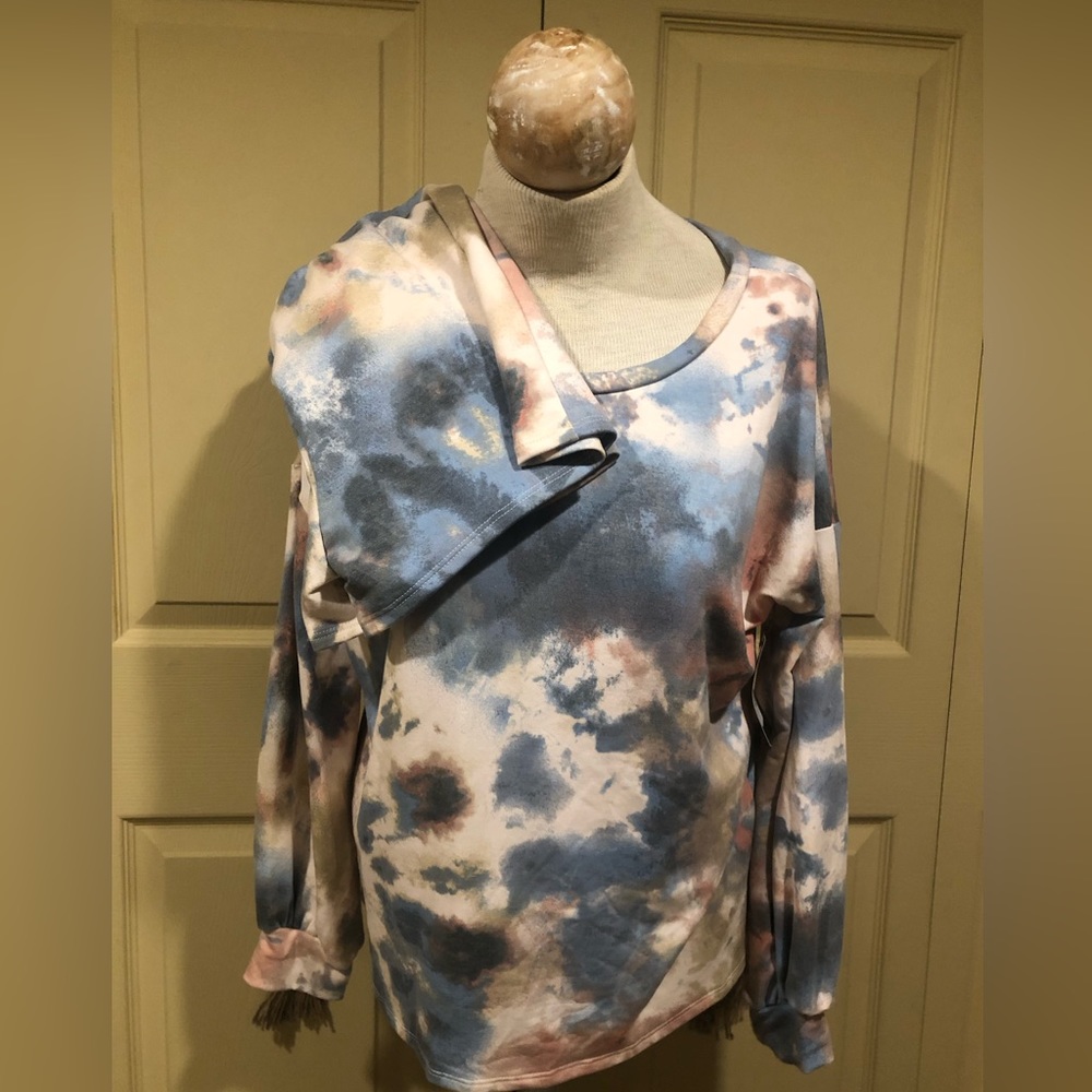 Women’s Tie Die Lounge Set - size S-M blues, pinks and cream tones